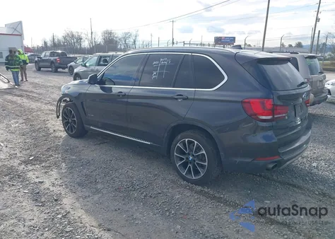 2015 BMW X5 xDrive35I z USA, uszkodzony, nr VIN 5UXKR0C56F0P04555